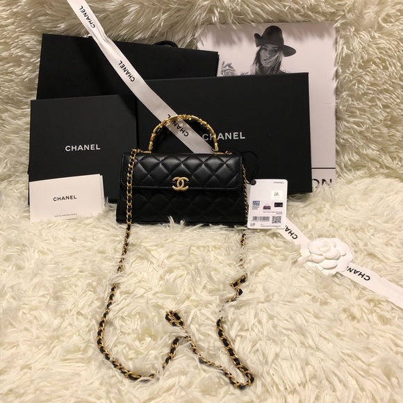 Chanel Flab Phone Holder with Chain - Picture 5 of 17